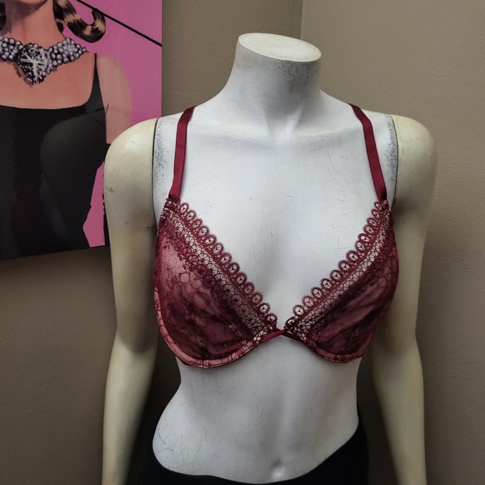 Victorias Secret Red Lace Bra SZ 34D